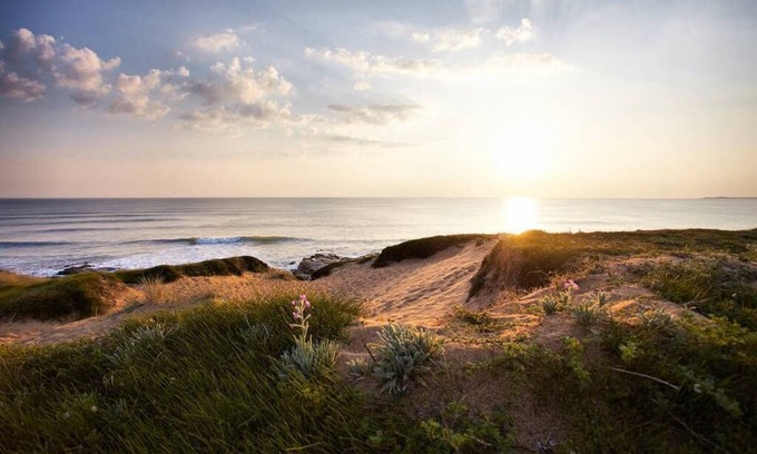 Vendee Apartment | With panoramic ocean views, this apartment is located on the 5th and top floor.