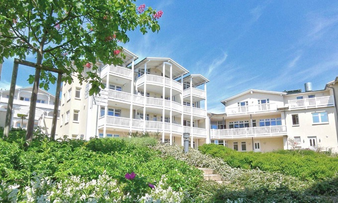 Gohren Apartment | With sea view and balcony, use of swimming pool and sauna - Sea view apartment 28