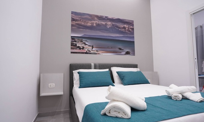 Margherita di Savoia House | Within walking distance of the sea and Europe's largest salt flats