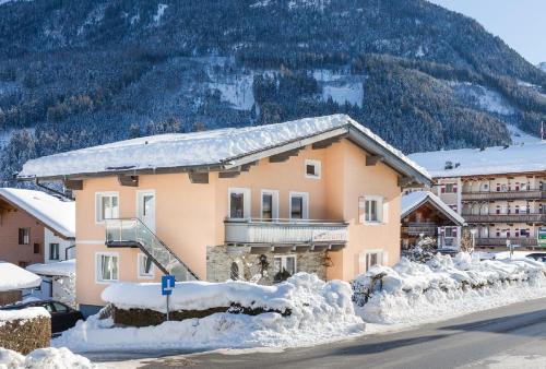 Schonbach Apartment | Wohnung Eckhaus in Neukirchen am Großvenediger