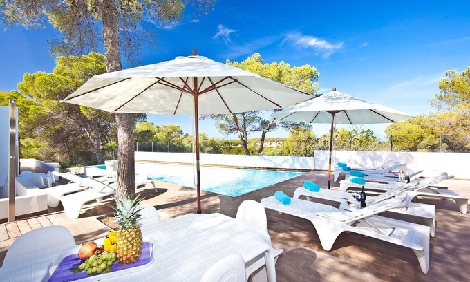 Sant Josep de sa Talaia Villa | Wonderful Villa in Cala Bassa - Disinfected & Sanitized with Ozone