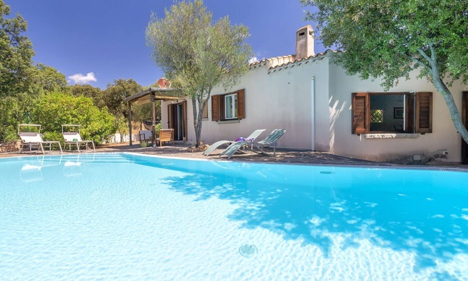 Trudda House | Wonderful private villa for 5 people with A/C, private pool, WIFI, TV and patio