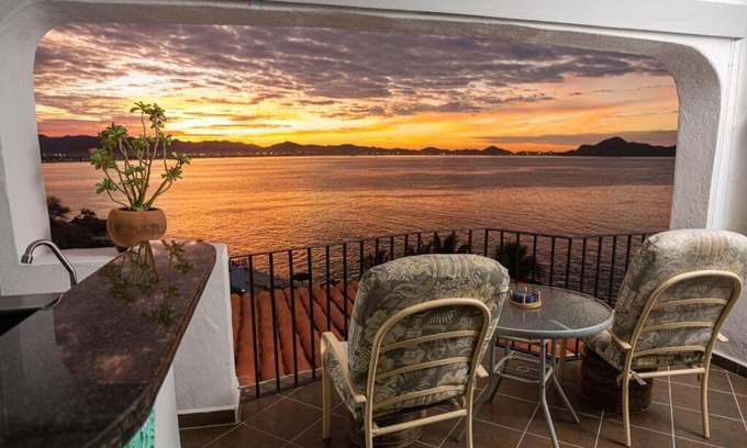 Las Hadas Apartment | Wonderful Condo in Puerto Las Hadas
