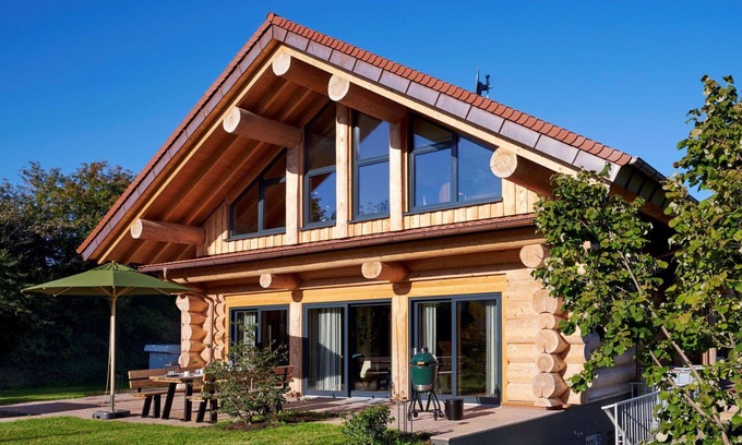 Heitersheim House | Wonderful private villa for 8 people with hot tub, WIFI, pool, TV, patio and pets allowed