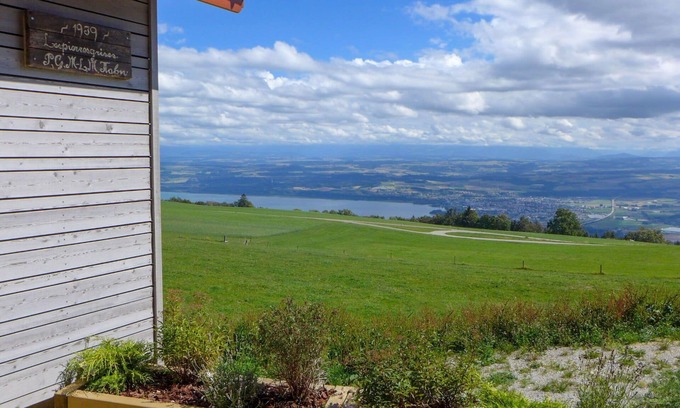 Bullet House | Wonderful private villa for 6 guests with WIFI, pets allowed and panoramic view
