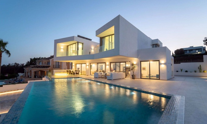 Manilva Villa | Wonderful private villa for 10 guests with A/C, private pool, WIFI, TV, terrace and pets allowed