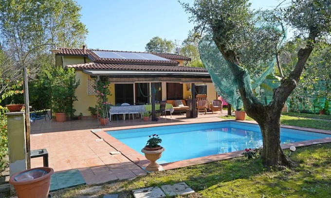 Ameglia Villa | Wonderful private villa with A/C, WIFI, private pool, TV, veranda, pets allowed, close to La Spezia