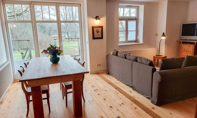Falkenhain Villa | Wonderful private villa for 3 guests with WIFI, TV and terrace
