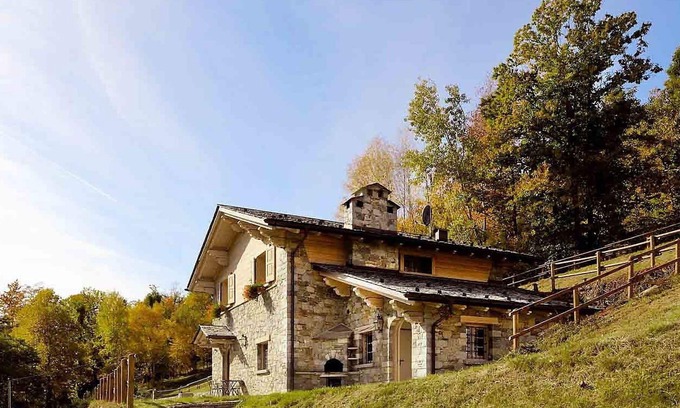 Grosotto House | Wonderful private villa for 7 people with WIFI, TV, balcony, pets allowed and parking