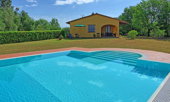 Legoli Villa | Wonderful private villa with WIFI, private pool, TV, terrace, pets allowed and panoramic view