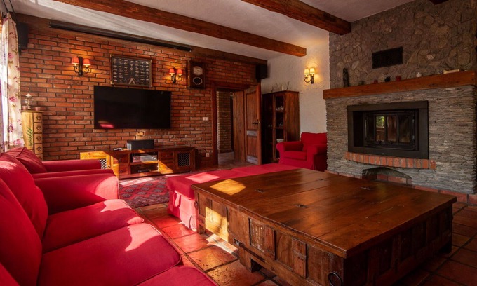 Grunwald House | Wonderful private villa with WIFI, hot tub, TV, terrace, pets allowed and panoramic view