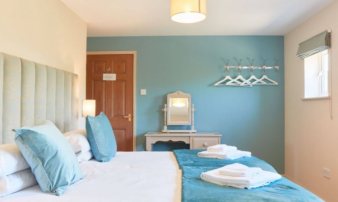 Dalbury Lees House | Wonderful villa for 14 guests with WIFI and TV
