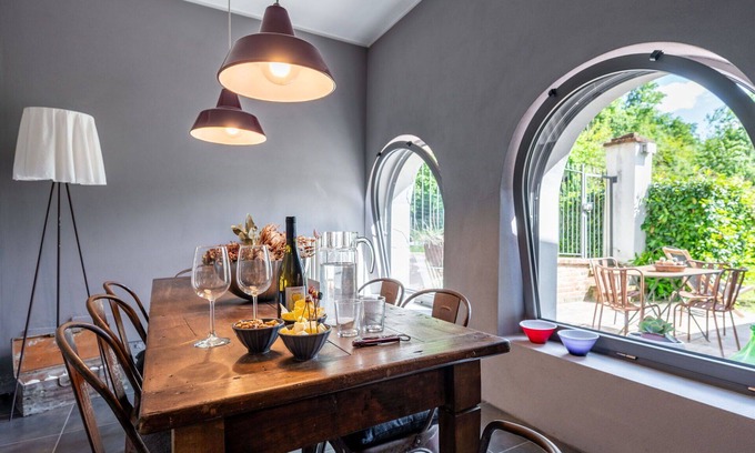 Asti House | Wonderful villa for 9 guests with WIFI, TV and pets allowed