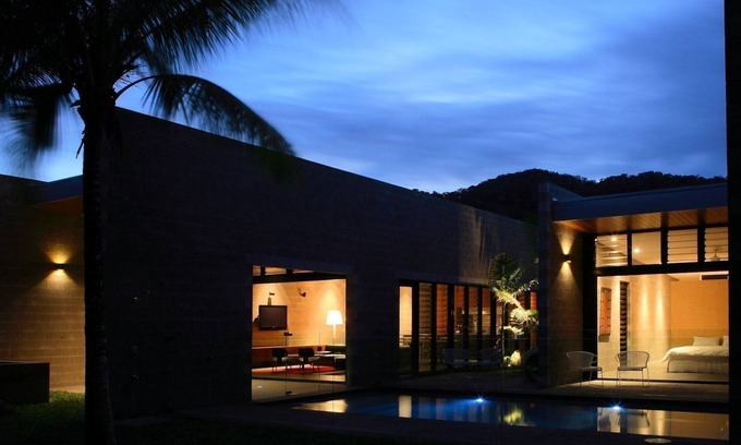 Wonga Beach House | Wonga Beach House - architecturally designed beach house
