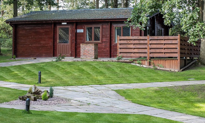 Overton-on-dee Ski Chalet | Woodland Beech Lodge