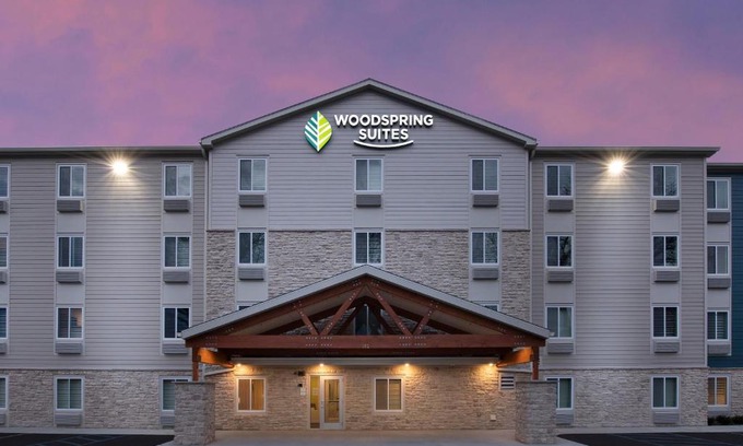 Walnut Creek Business Park Hotel | WoodSpring Suites Austin Central