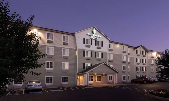 Ellendale Hotel | WoodSpring Suites Memphis East I-40
