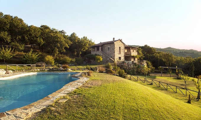 Castiglione d'Orcia Villa | WP Relais Villa Vignalunga in Val d'Orcia,luxurious estate with swimming pool