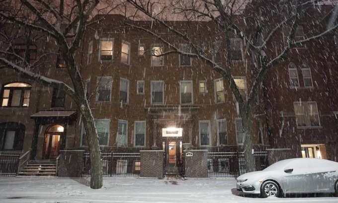 Lakeview Hostel | Wrigley Hostel