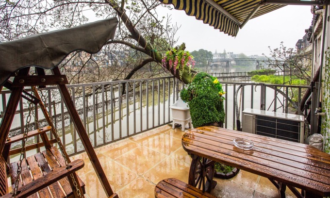 Tongxiang House | Wuzhen Helan Bridge Inn