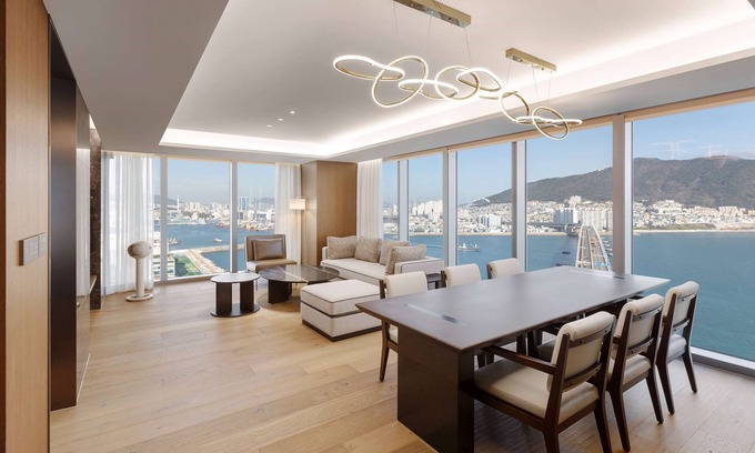 Seo Hotel | Wyndham Grand Busan Ijin