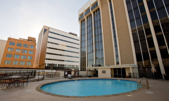 Midland Hotel | Wyndham Midland Downtown