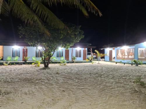 Avatoru Bed & Breakfast | Xavier Rangiroa Lodge
