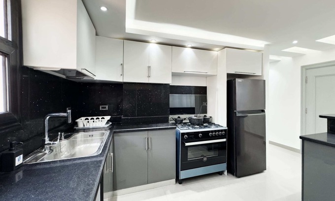 Nasr City Apartment | Xuru Stays I The Bold & Bright 3bdr Apt. 15 Min To Airport