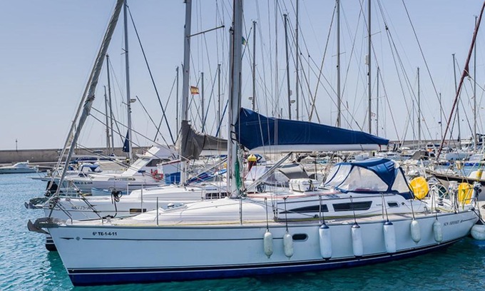 San Sebastian de la Gomera Boat Rental | Yacht Brego - A Different Way to Stay