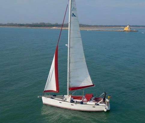 Castello Boat Rental | YachtVenice Sailing Excursion Included