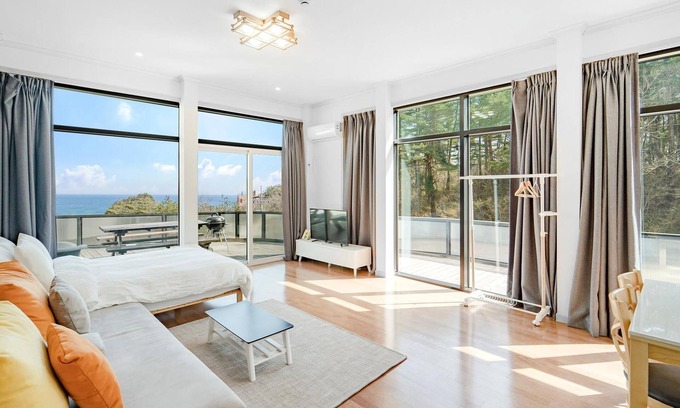 Yangyang House | Yangyang In Memory Pension