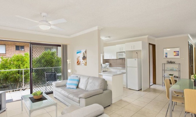 Terrigal Apartment | YARRARA #6 | Short walk to beach, shops, cafes | Accom Holidays