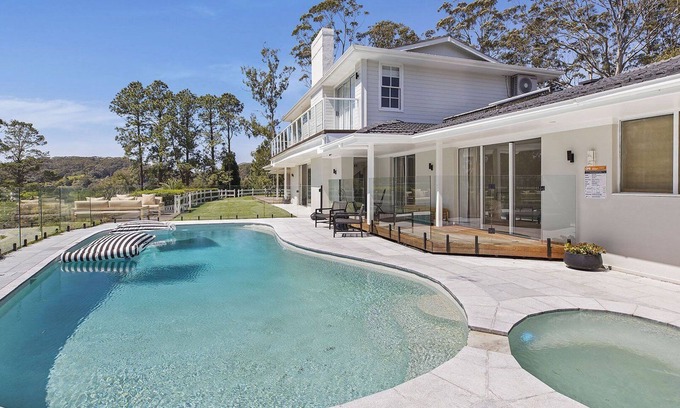 Matcham House | YARRIMBAH - Idyllic Coastal Estate with Private Pool & Spa