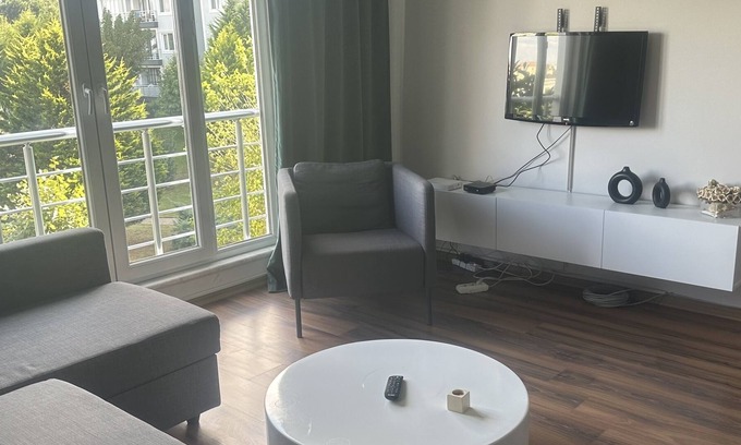 Pendik House | Yeşillikler Içinde Havuz Kullanımlı 2+1 Daire