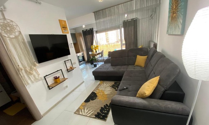 Constanta Apartment | Yellow Studios Constanta