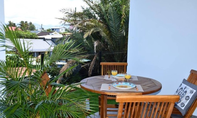Saint-Pierre De La Reunion Apartment | YLANG YLANG, charming studio - swimming pool and parking
