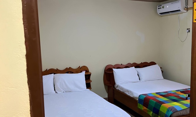 Lungi Apartment | YOGI HOMESTAY! NEAREST TO AIRPORT! Spacious 7-bedroom apartment with WIFI AC