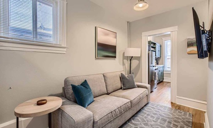 Congress Park Apartment | York by Modern Midstay/3 Blocks to Cheesman #SY2