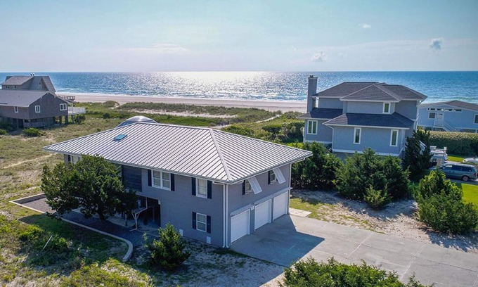 Shell Island House | You may overlook the ocean at Ocean Perch, but don’t overlook the decor!