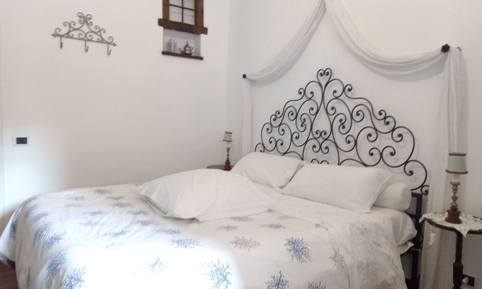 Celio Apartment | Your HOME AWAY FROM HOME a stone's throw from the Coliseum. 2 bedrooms