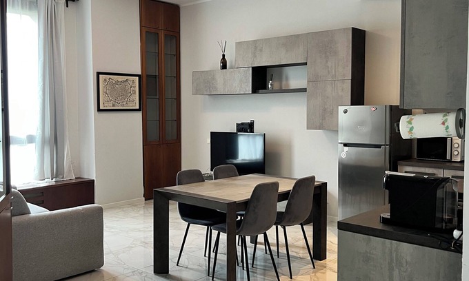 Milan Centre Apartment | Your retreat within walking distance of the Duomo