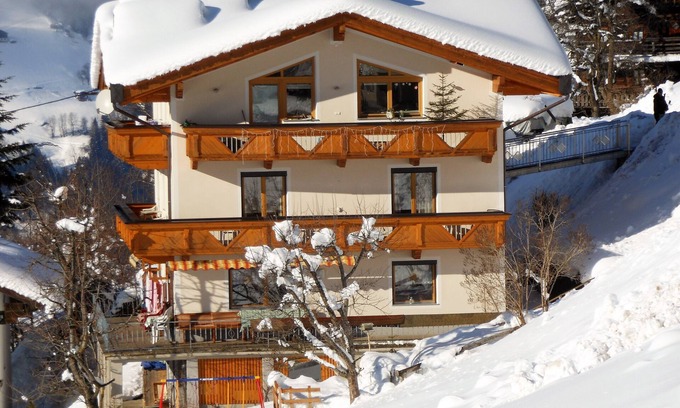 Hainzenberg House | Your vacation home in every season in the ski and hiking region of Zillertal