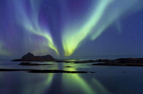 Stamsund House | Ytterviks Rorbu Lofoten whit Sauna Welcome 欢迎