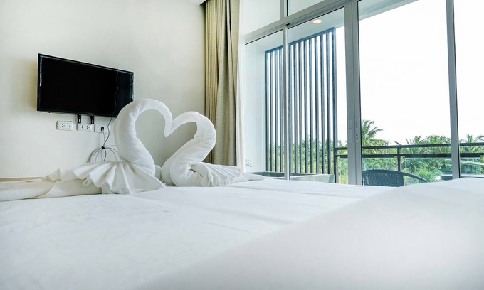 Samut Songkhram Hotel | Yunoya Riverside Villa