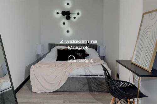 Boguszow-Gorce Apartment | Z widokiem na Mniszek by LibertaRent