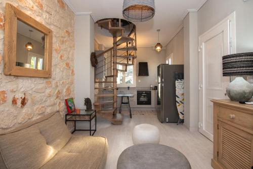 Lagopodo Villa | ZANTE STARLET - Chic Hideaway with Pool & Comfort