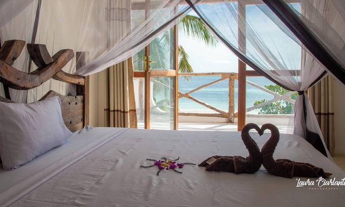 Uroa Hotel | Zanzibar Vera Beach by Moonshine