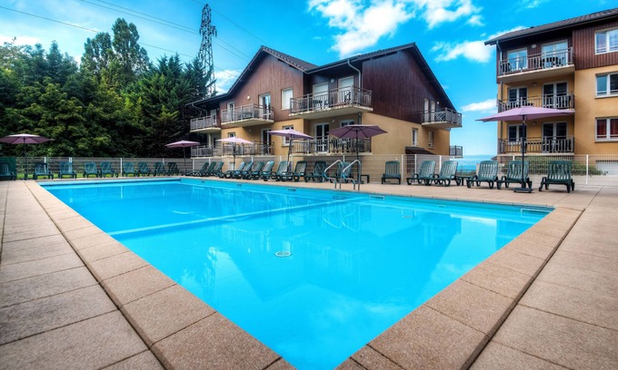 Evian-les-Bains Apartment | Zenitude Evian Les Terrasses du Lac, an Ascend Collection Hotel