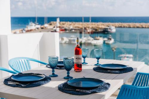 Zygi Apartment | Zima Blue