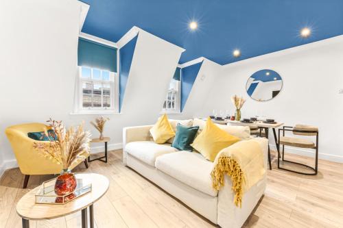 Bishop's Apartment | Zone 1, Near London Eye, Attractions, 2 Beds